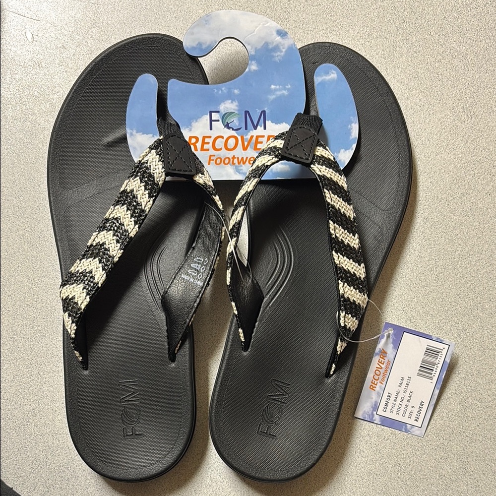 BNWT ISLAND SURF COMPANY Women's Comfort Flip Flop size 9 VERY COMFORTABLE